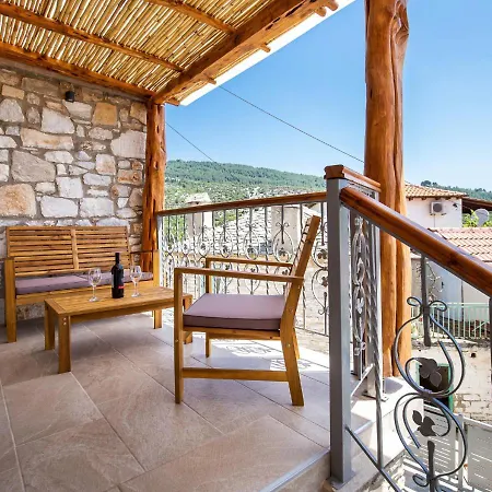Theros Easy Living Apartment *