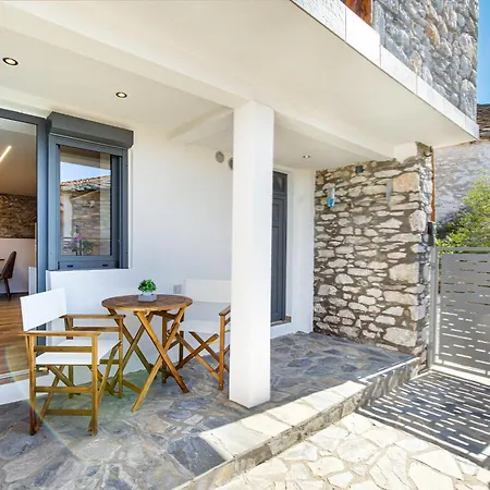 Theros Easy Living Apartment