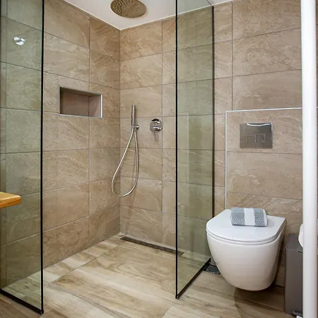 Apartment Theros Easy Living